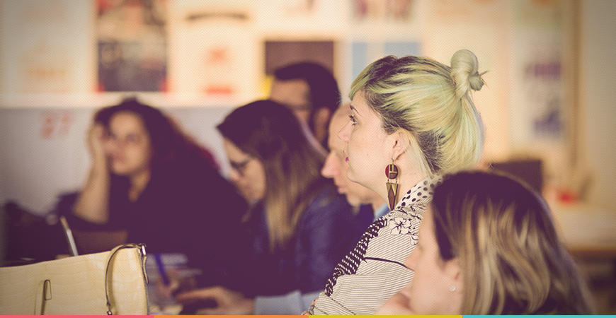 dia.log comunicação total | trampos.co